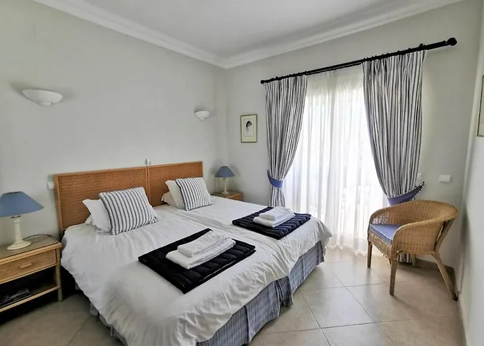 Apartment Boavista 73 *